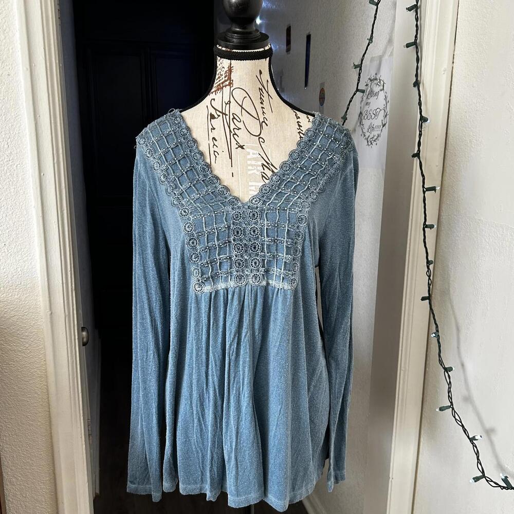 Unity World Wear Size L Womens Blue V Neck Long Sleeve Tunic Top